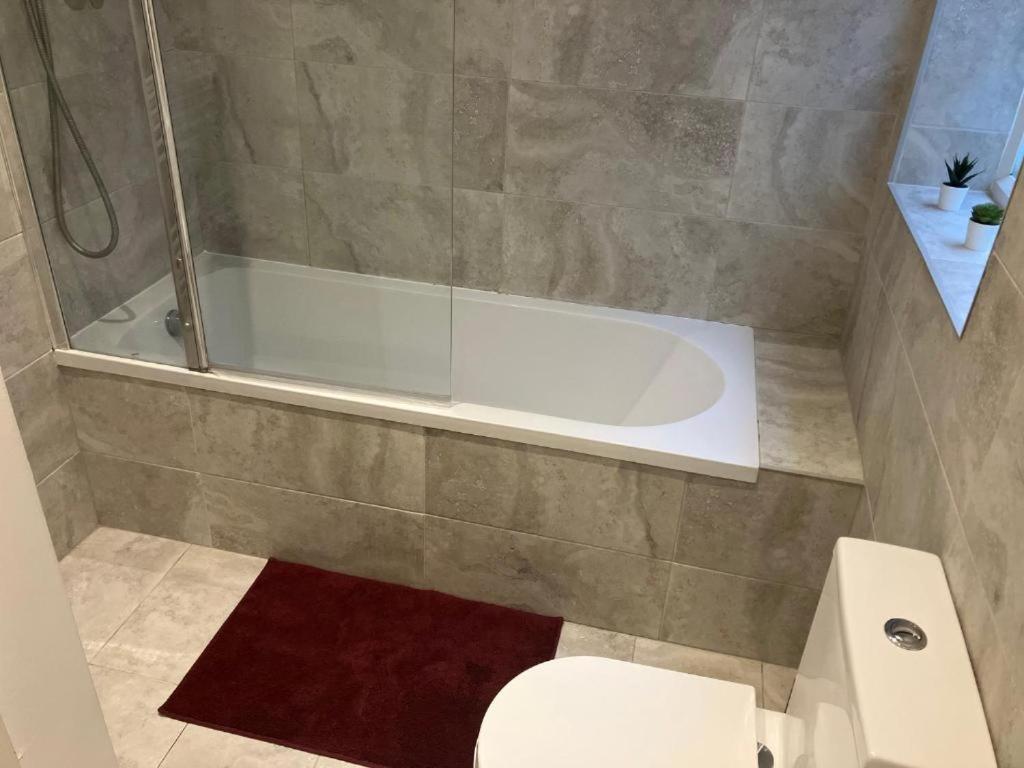 Brilliant 2 Bed Apartment - Spacious, Central & Well-Connected London Ngoại thất bức ảnh
