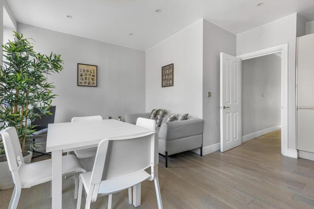 Brilliant 2 Bed Apartment - Spacious, Central & Well-Connected London Ngoại thất bức ảnh