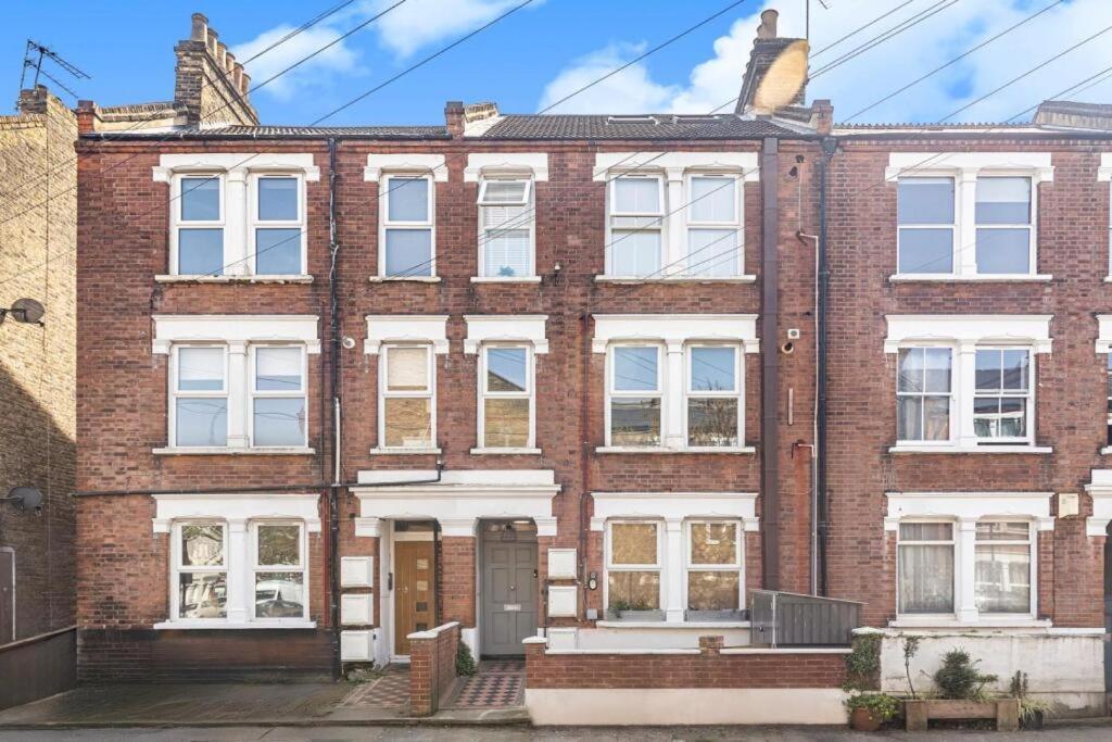 Brilliant 2 Bed Apartment - Spacious, Central & Well-Connected London Ngoại thất bức ảnh